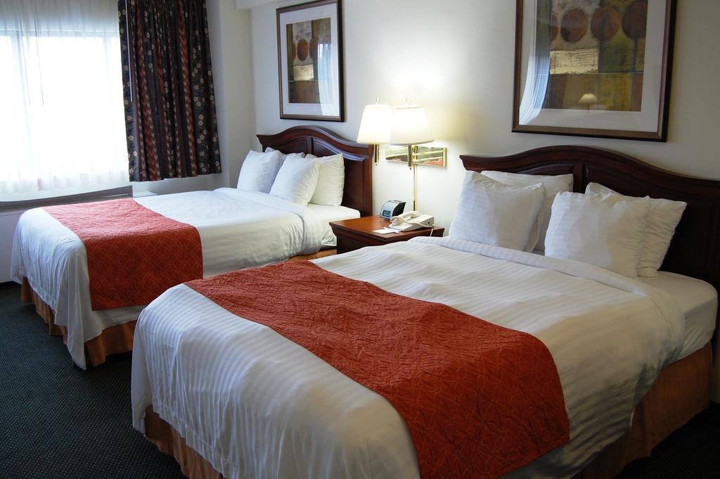 Washington Suites Alexandria Room photo